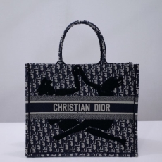 Christian Dior Shopping Bags